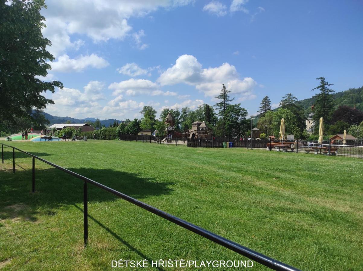 Appartamento Dobre Misto Loučná nad Desnou Esterno foto